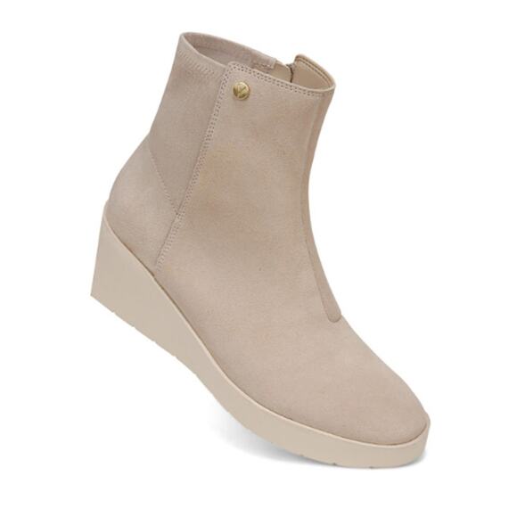 Vionic Women's Oatmeal Suede Skylar Comfort Wedge Short Boots Size 6 - Picture 3 of 11